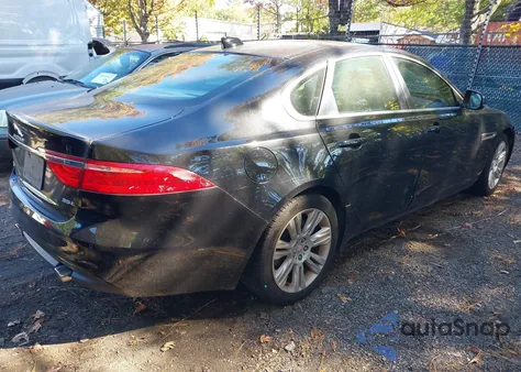 2016 Jaguar Xf 35T Premium из США, поврежденный, VIN SAJBD4BV7GCY07137